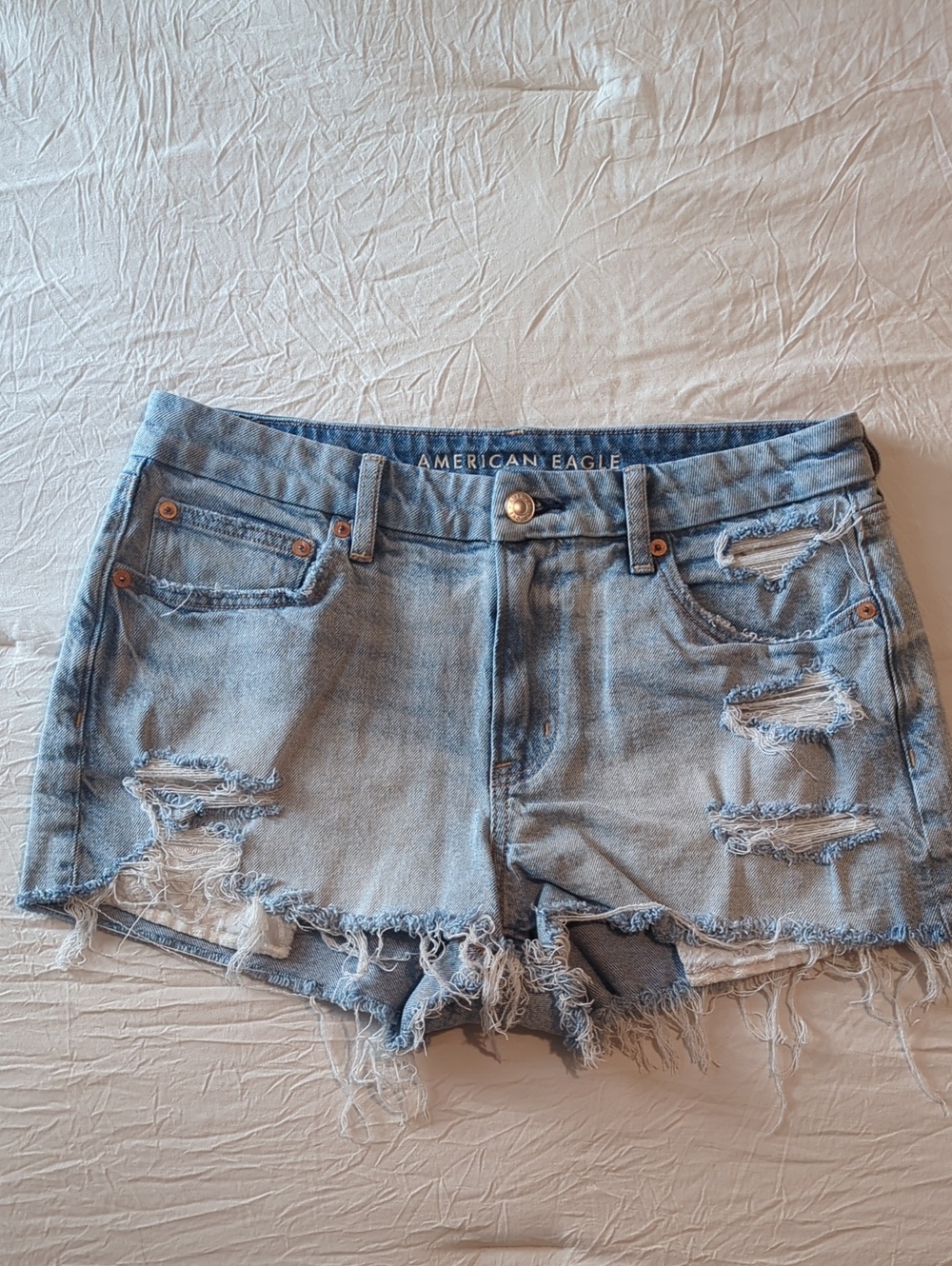 American Eagle Outfitters Women's Distressed Denim Shorts - Light Wash